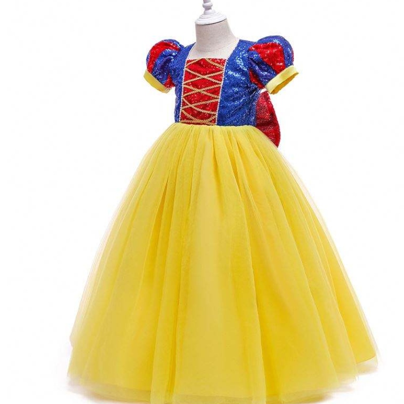 Fiesta de cumpleaños deniñas Vestida de princesa de la linterna de la linternanevada